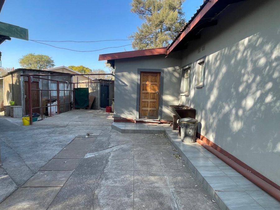 3 Bedroom Property for Sale in Rustenburg North North West